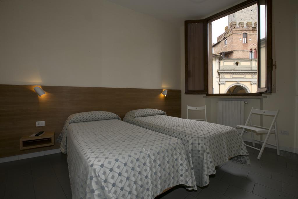 Hotel La Perla Siena Exterior photo