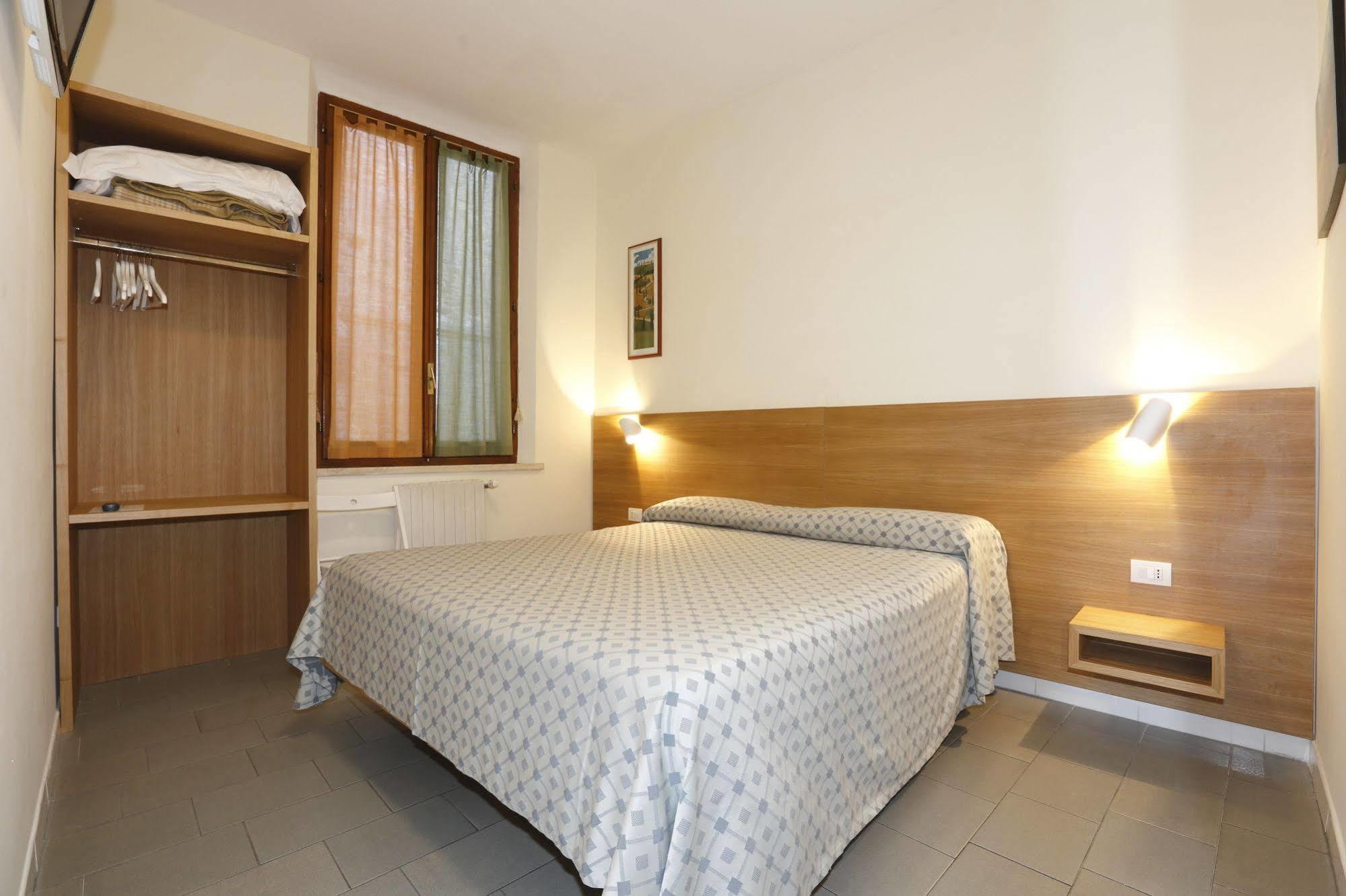 Hotel La Perla Siena Exterior photo